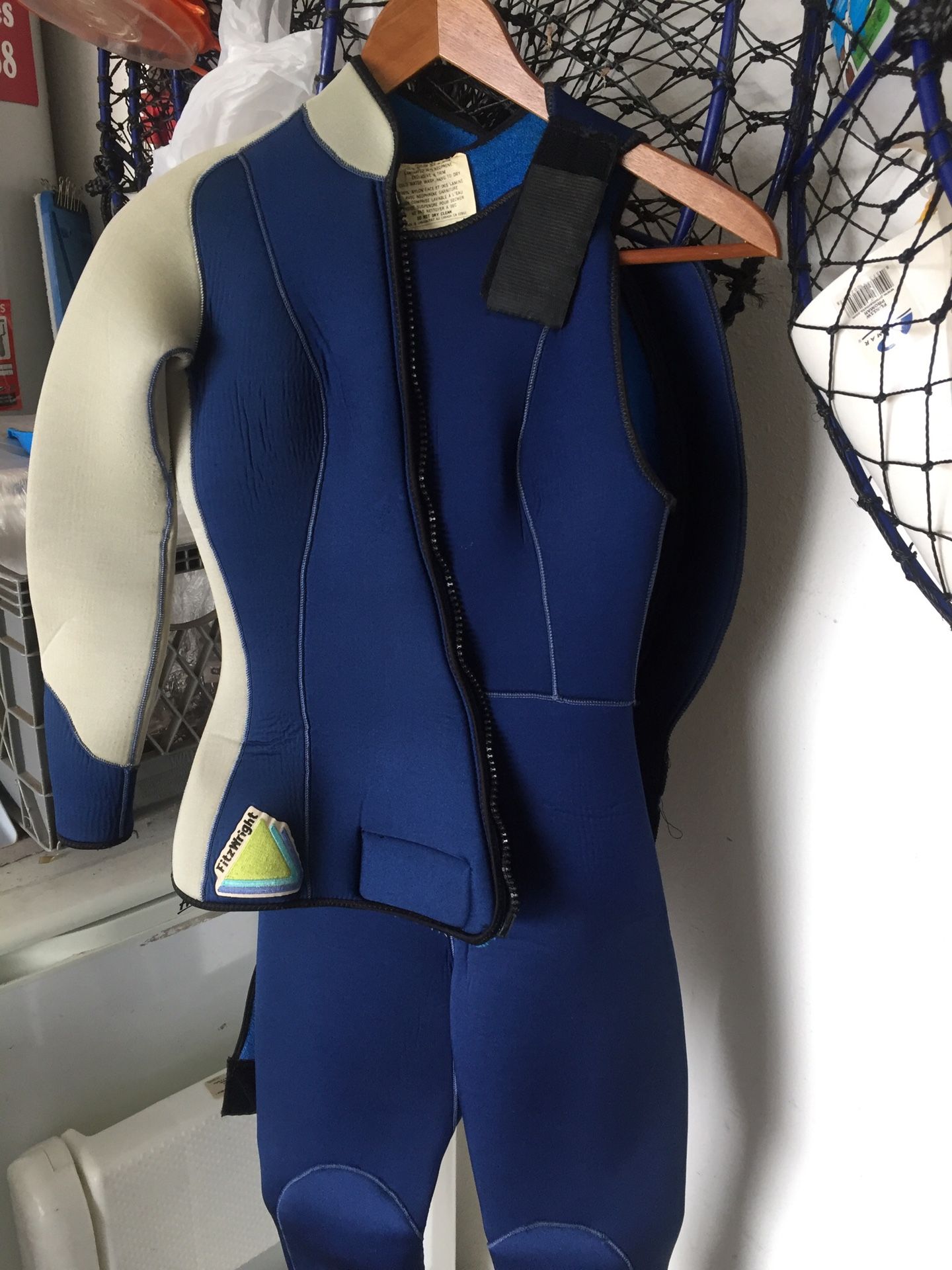 Small adult wet suit two piece