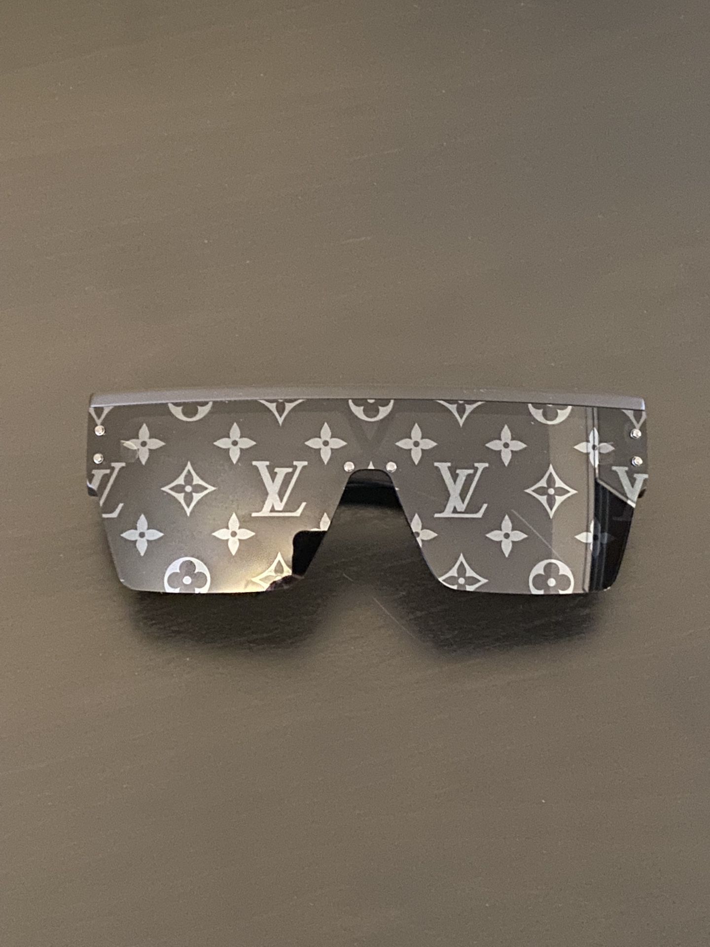 Louis Vuitton Waimea L Sunglasses