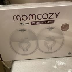 Momcozy  new in unopened box