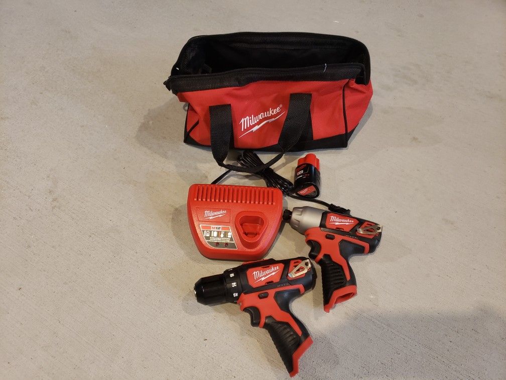 MILWAUKEE IMPACT DRIVER M12 AND DRILL/ DRIVER.. WITH BATTERY 2.0 AND CHARGER