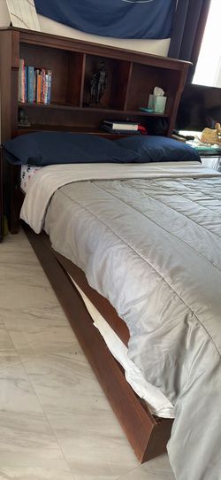 Wooden bed frame. Shelf. Mattress included