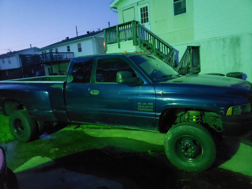 1997 Dodge Ram 3500