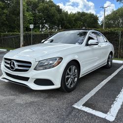 Mercedes Benz C300