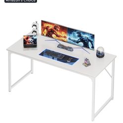 White Wood Desk