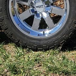 4 20INCH WHEELS AND TIRES BOLT PATTERN 8X180 8LUGS 20X10-24