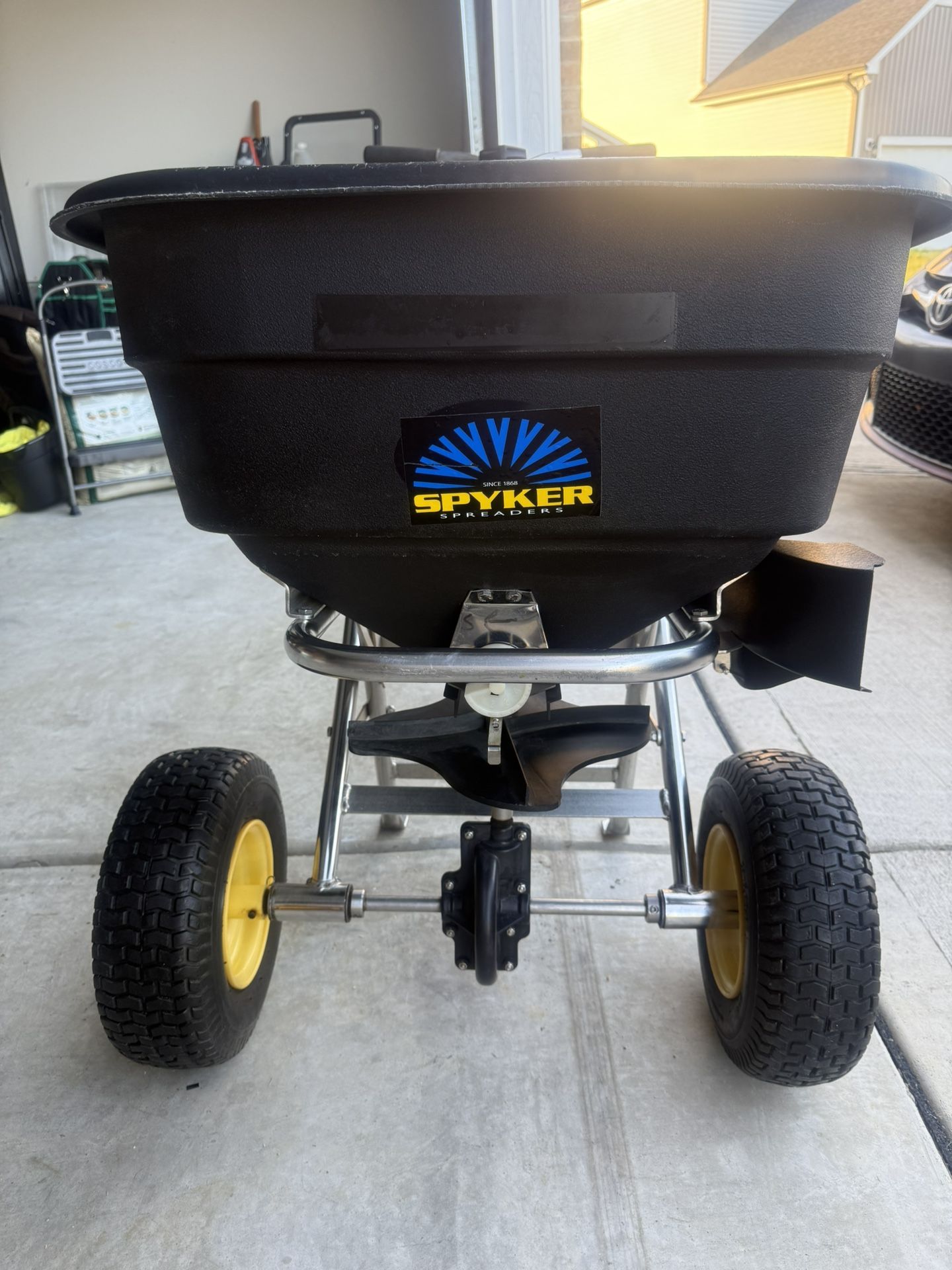 Commercial Spreader