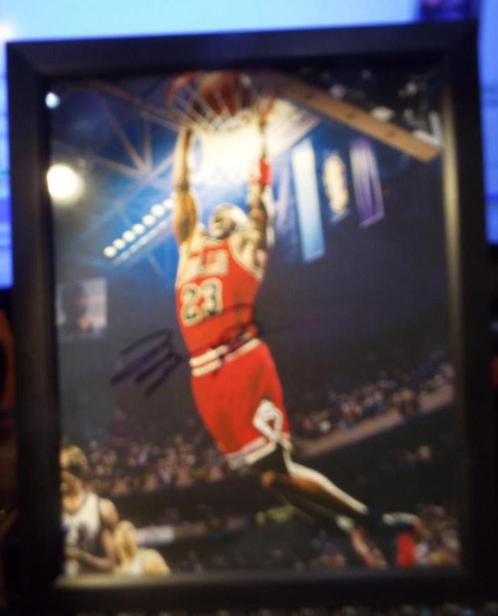 Michael Jordan Autographed Photo Authentic
