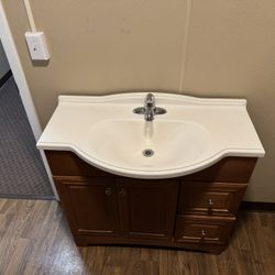 Sink w/ Wooden Bathroom Vanity 37” X 34”