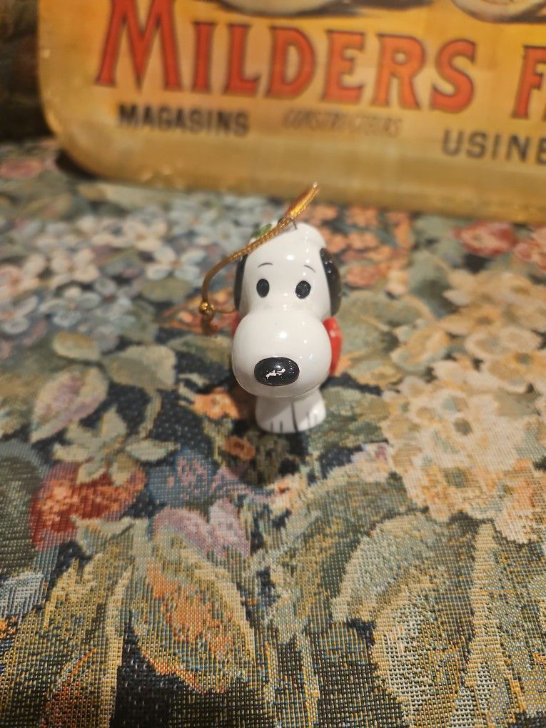 50'S/60'S VINTAGE CHRISTMAS SNOOPY JAPAN MADE $10.00 FIRM PRICE.