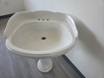 Bathroom sink
