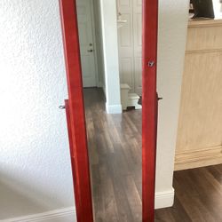 Armoire/mirror