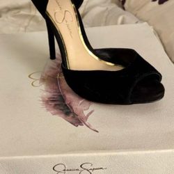 Jessica Simpson Bonney Black Peep-Toes