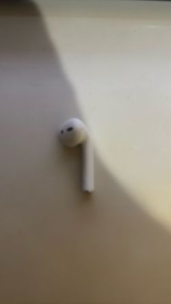 AirPods second generation right side only replacement