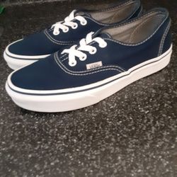 Vans womens 7.5 Great Condition 