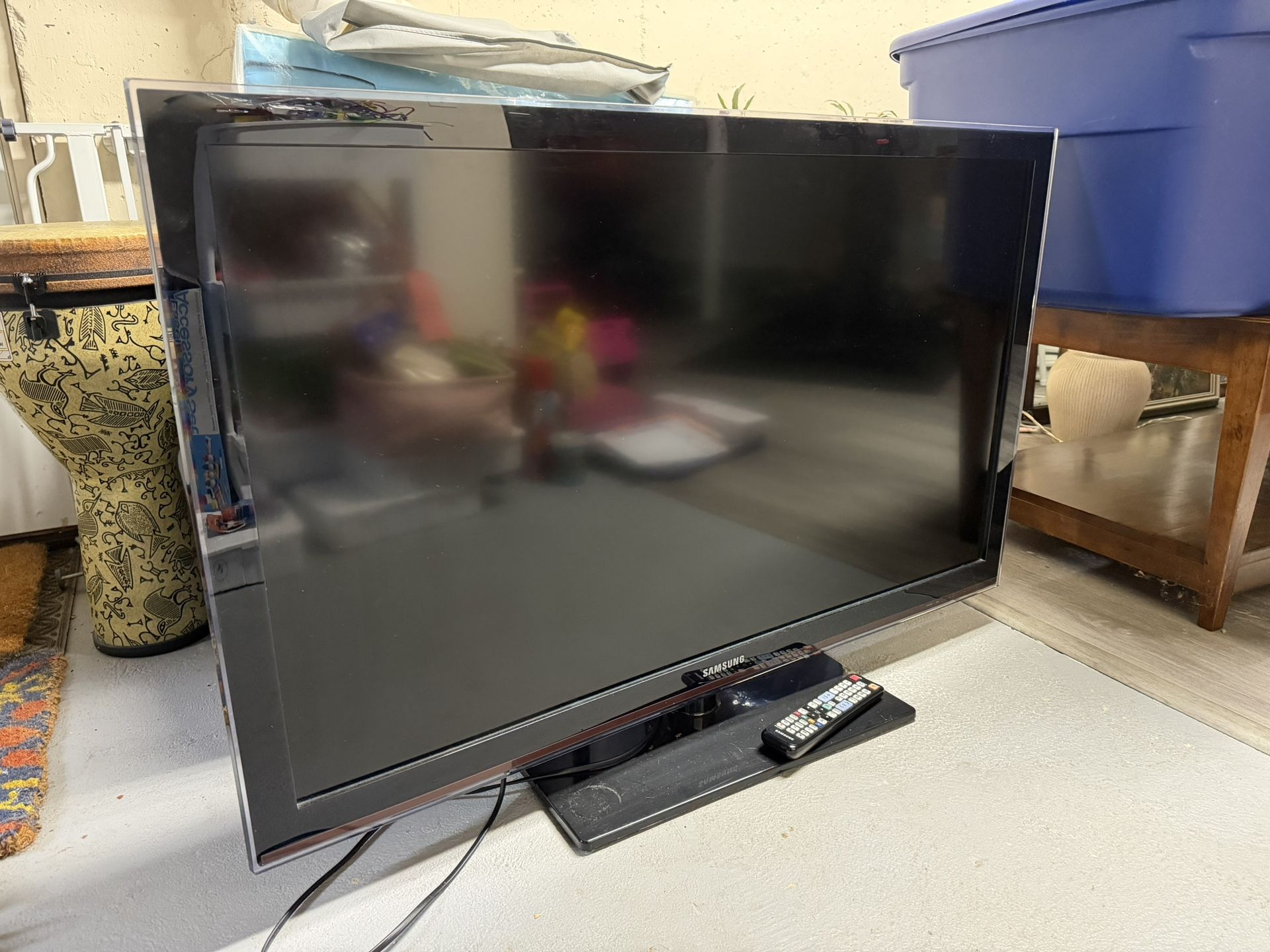Samsung 46” TV