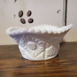 Mid Century Modern Style Antique White Milk Glass Dish Bowl Fenton? 