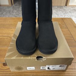 Black UGG Boots Short