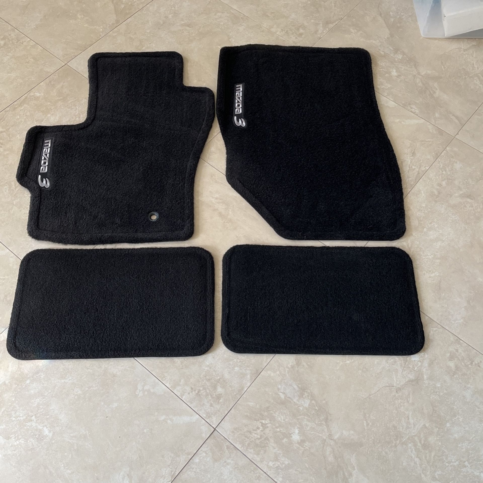 OEM 2005 Mazda 3 carpet Floor Mats