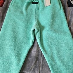 Fear Of God Essentials Kids  NWT 