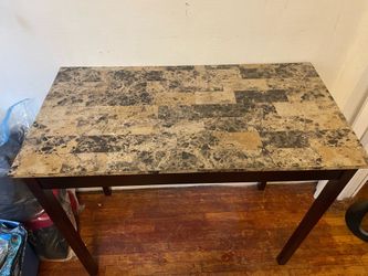 Medium, tall table