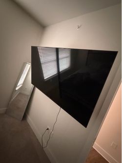 📺 60” Great TV – Works Perfectly!