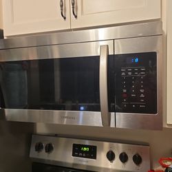 Hood Microwave Oven