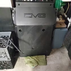  DV8 Skidplate 