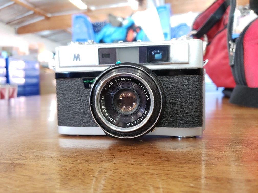 Minolta A5 1000 Camera Rangefinder Film Camera w/1:2.8 Lens