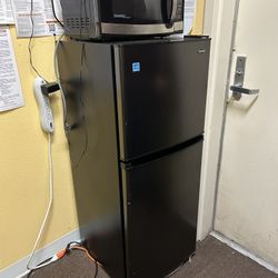 Fridge With Freezer And Microwave 