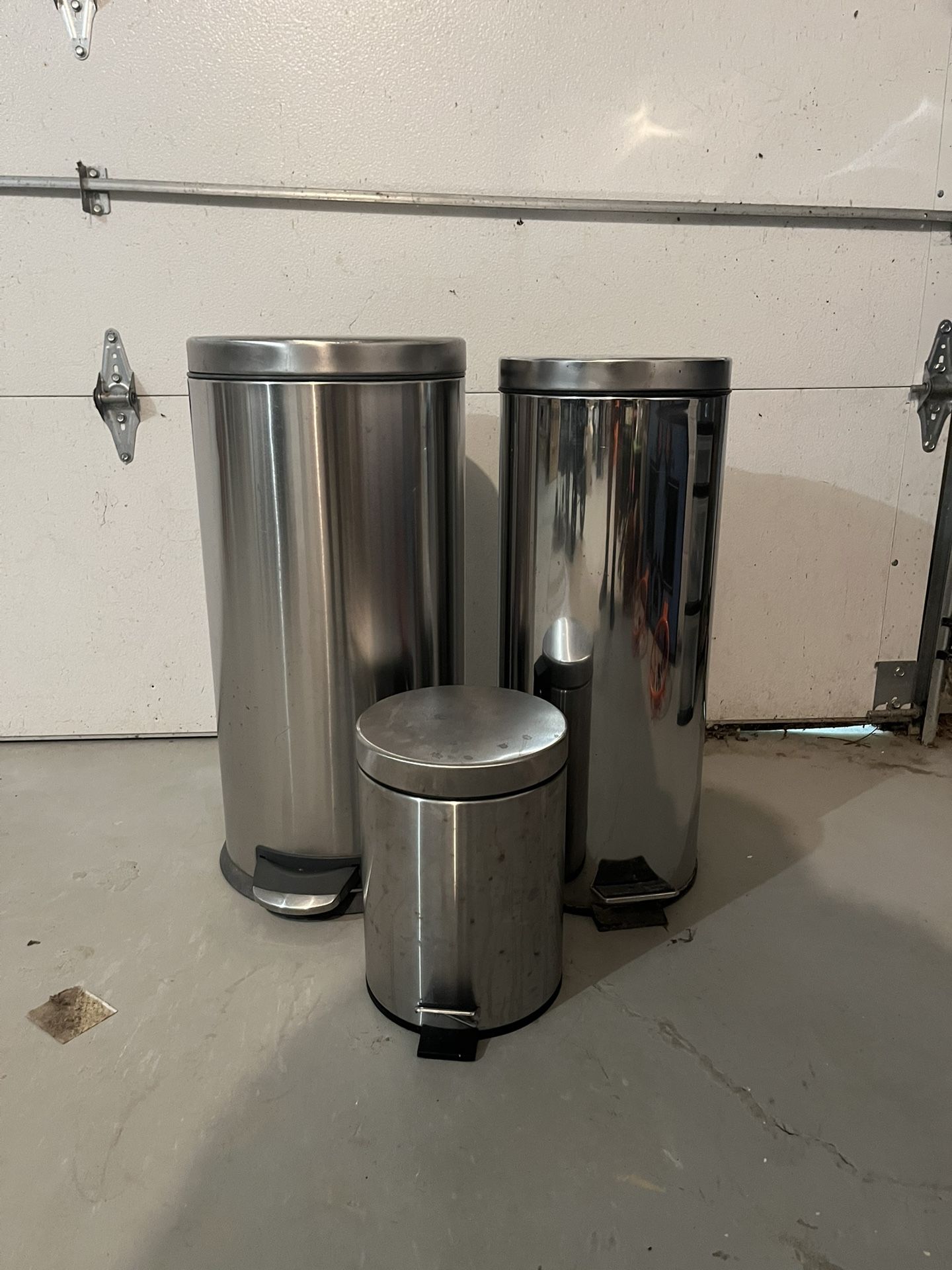 Metal Trash Cans