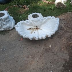 Bird Bath With Water Fall No Leakes Nice Pice