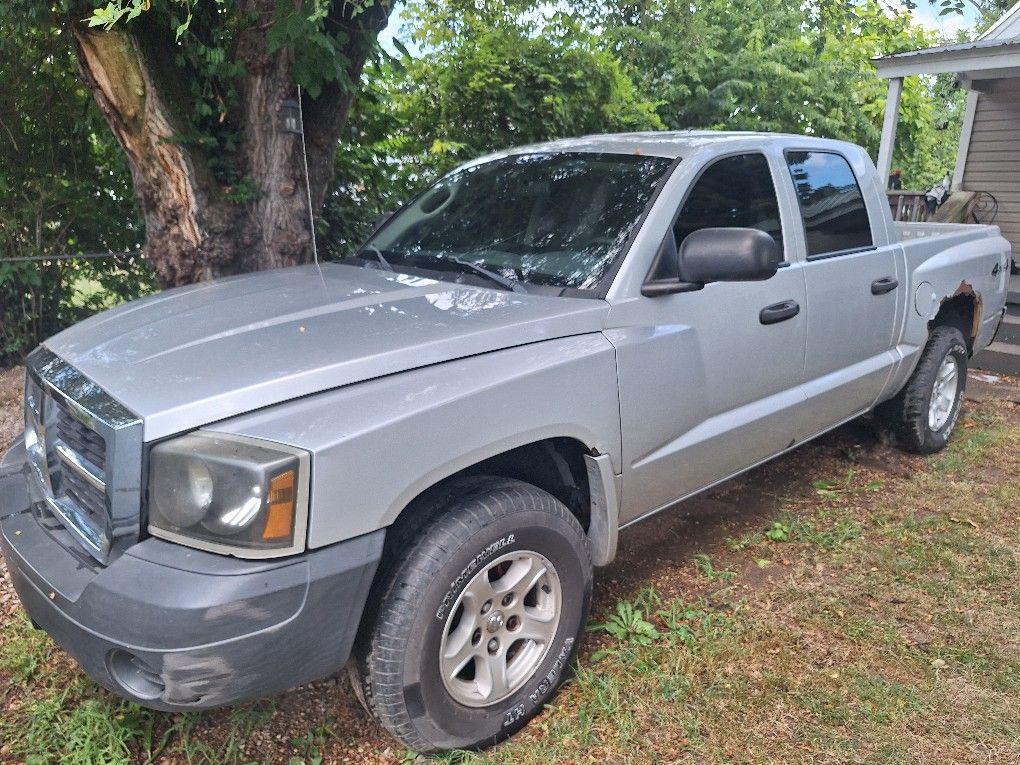 2006 Dodge Dakota