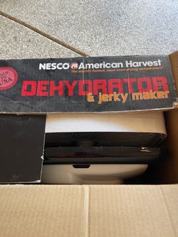 Nesco Food Dehydrator & Jerky Maker