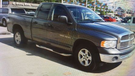 2002 Dodge Ram Pickup 1500 4dr Quad Cab ST 2WD LB