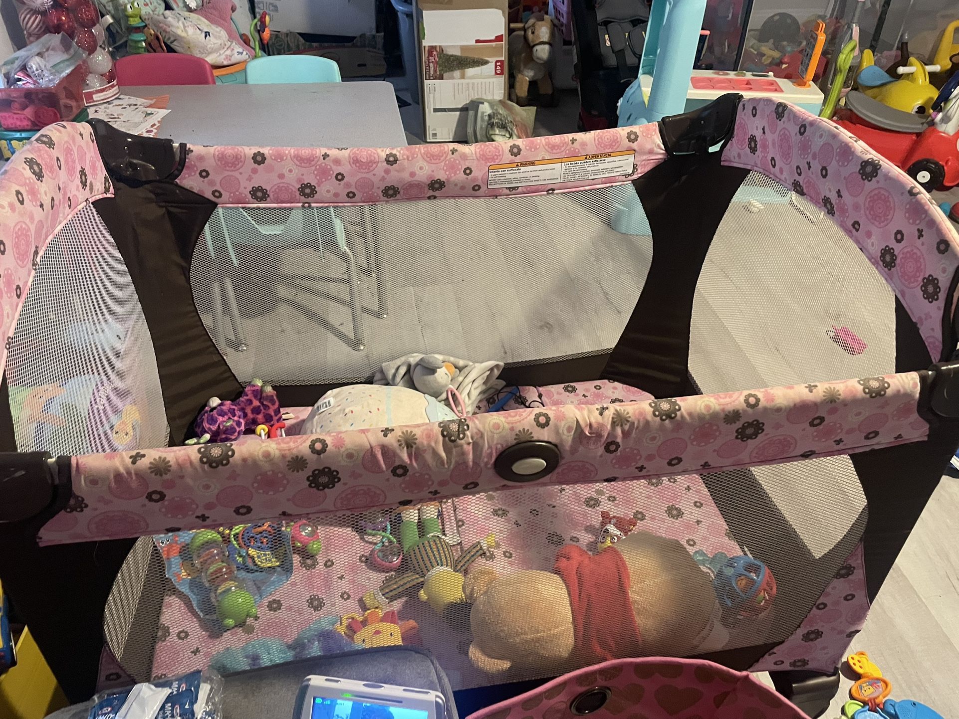 adorable Graco Pink Pack, And Play For A Girl Like New