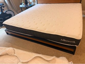 Almost new king size mattress