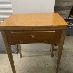 Antique Sewing Machine 