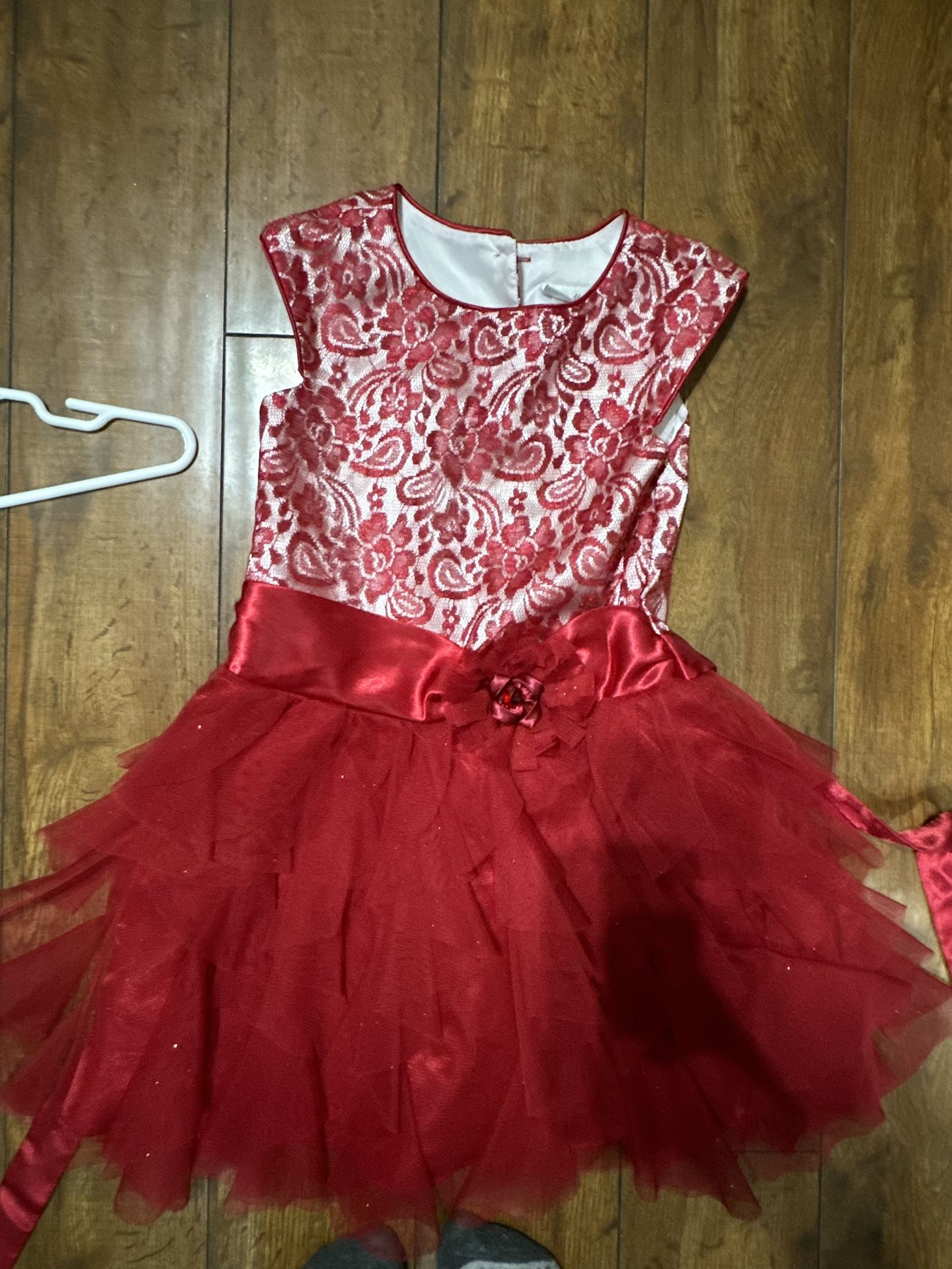 Girls Size 6 Holiday Dress