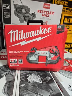 New Milwaukee Deep cut variable speed BAND SAW KIT . Corded 
With hard case.
Receipt available 
$299