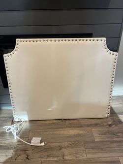 Head Board with charging port