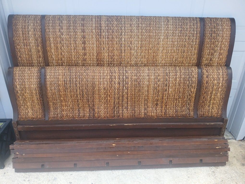 Tommy Bahama Banana Leaf King Headboard Footboard and Platform Bed