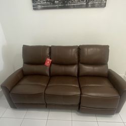 BROWN LEATHER RECLINER sofa 👌🏻👌🏻👌🏻