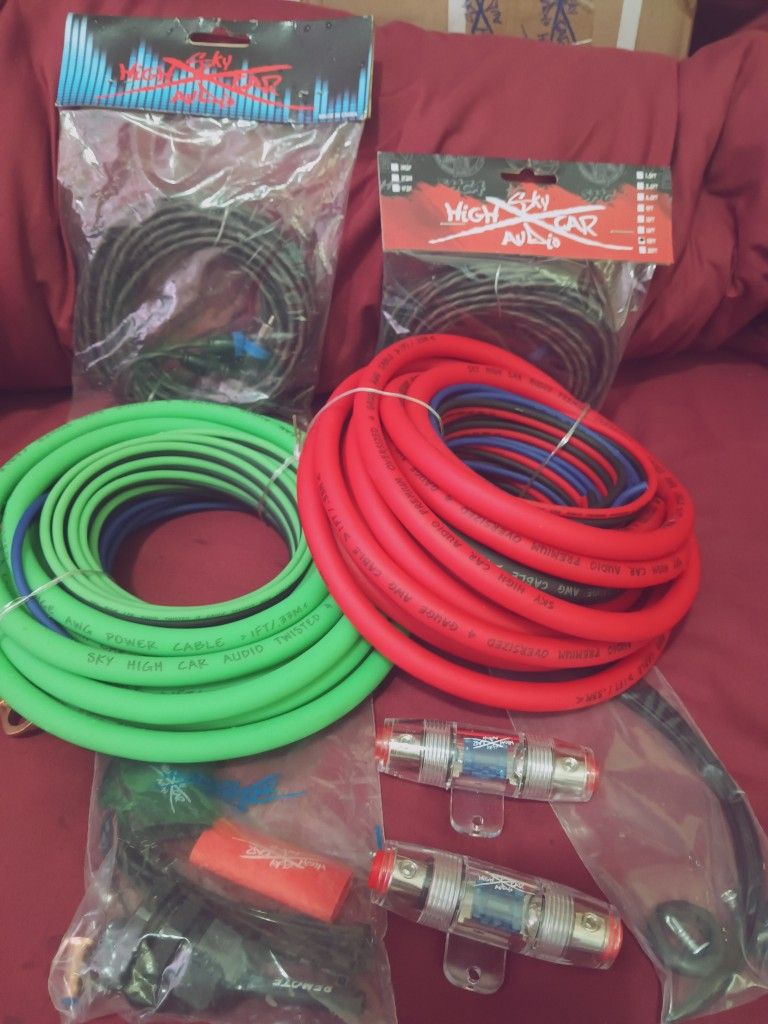Sky High Audio 4 gauge amp installation kit. Brand new. 18 ft power 5 ft ground Hi quality. FREE DELIVERY IN PORTLAND VANCOUVER AREA