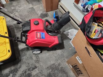 Toro 18 Inch 4 Cycle 99cc Snow Blower