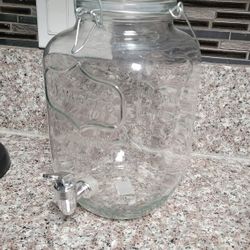 Yorkshire Glassware 1 Gallon Beverage Dispenser
