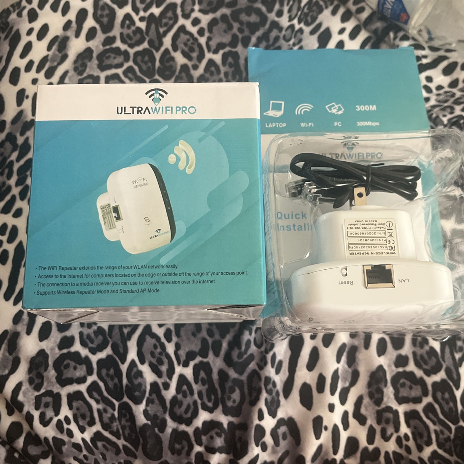 WIFI RANGE EXTENDERS