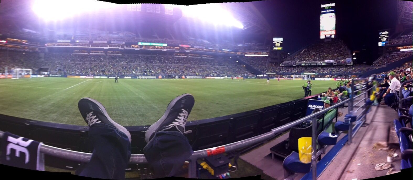 3 front row Seattle sounders vs Chicago fire