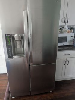 LG refrigerator
