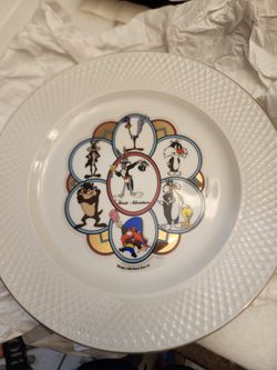Warner Bros Collectible Plate
