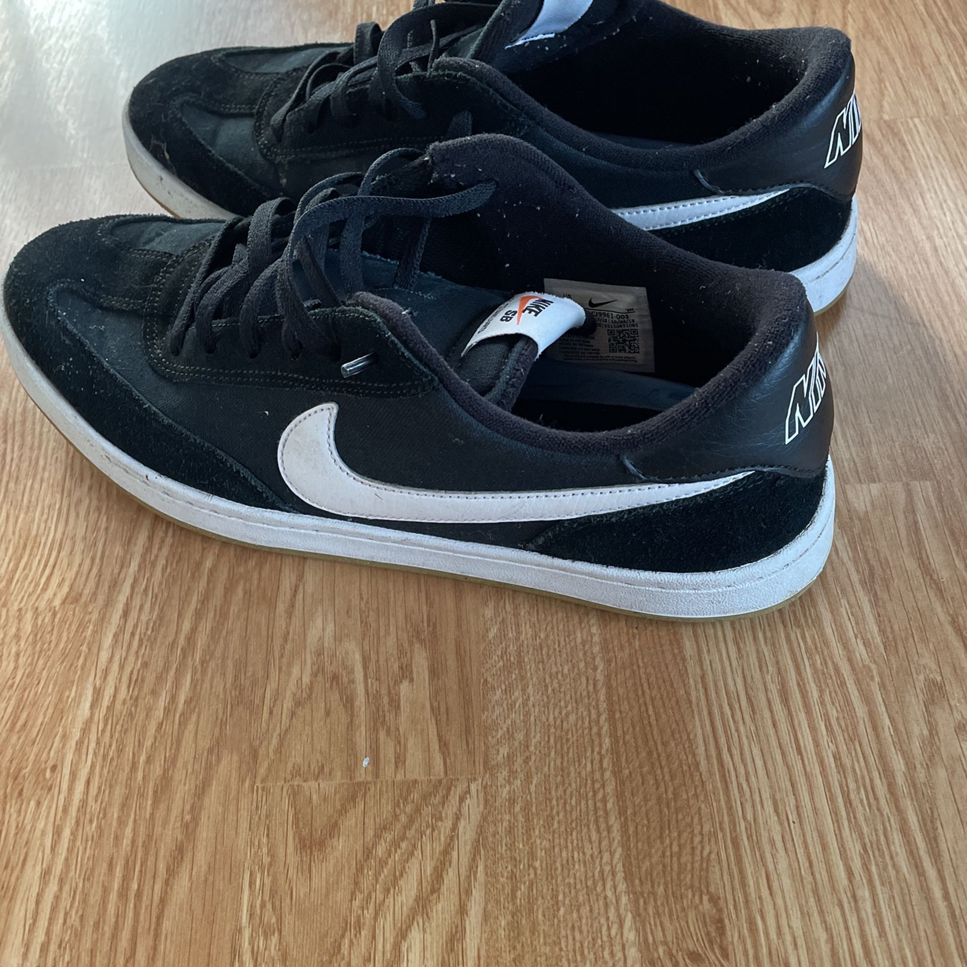 Nike Shoes 